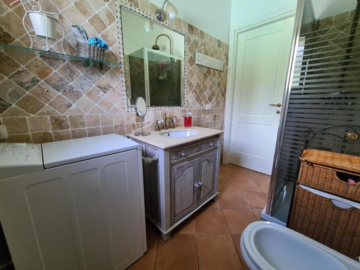 Villa Paola San Teodoro Con Piscina Privata Lu Lioni 外观 照片
